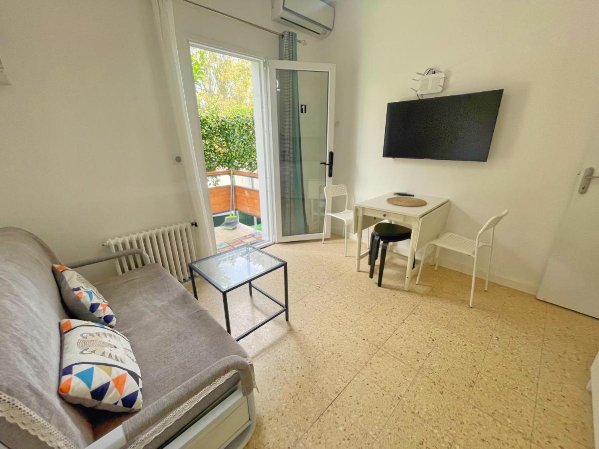 Villa 4 Appartements - Proche Centre Cagnes-sur-Mer Exterior foto